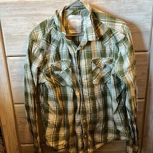 Aeropostale large button down long sleeve collared t-shirt. Needs ironed out